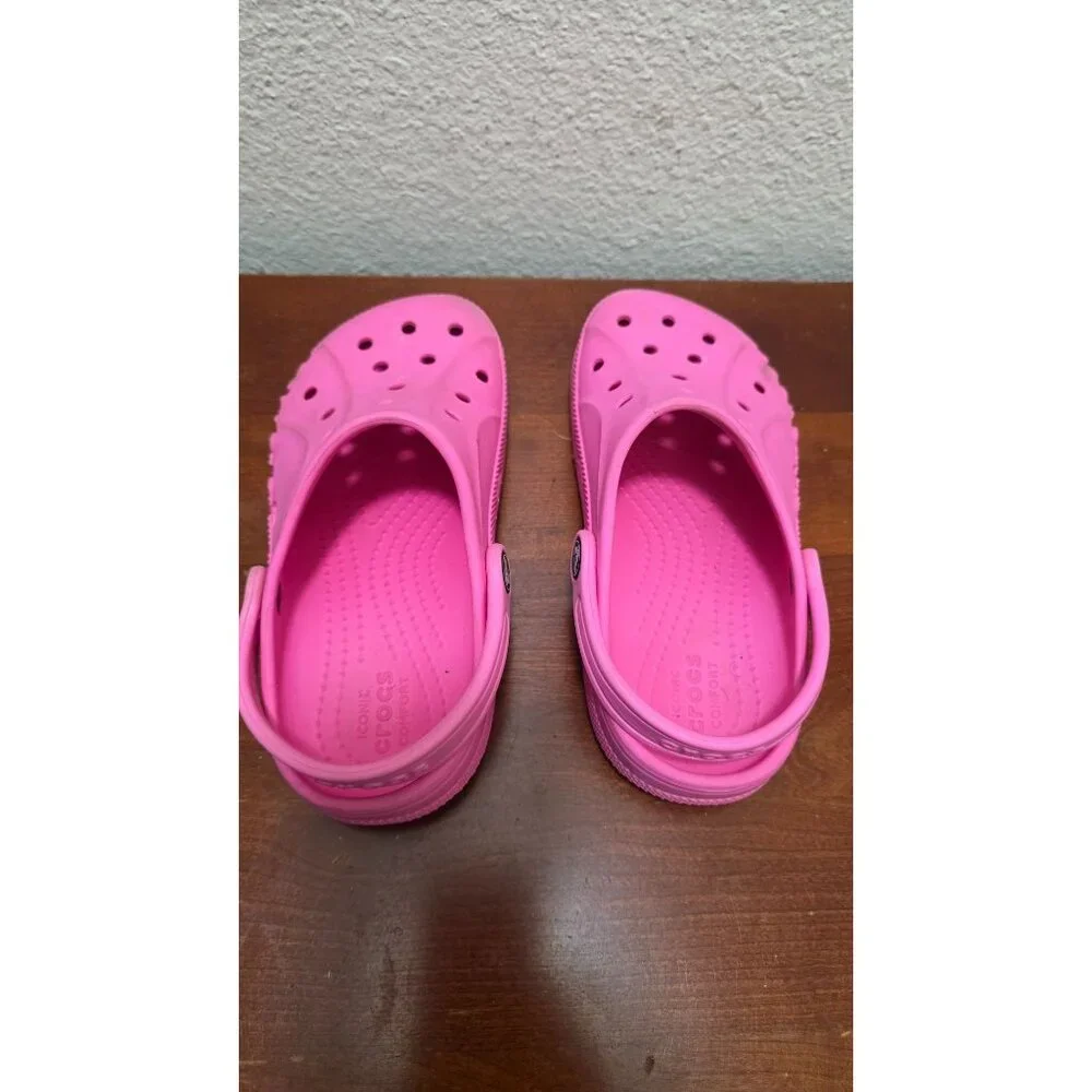 Crocs‎ Kids Pink Classic Clogs Slip-On Shoes Size J2 With Adjustable Strap